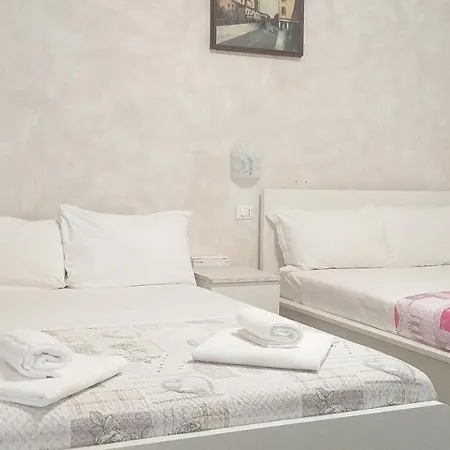 Venice Sanella * מסטרה