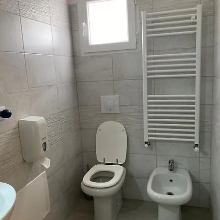 Venice Sanella בית הארחה *